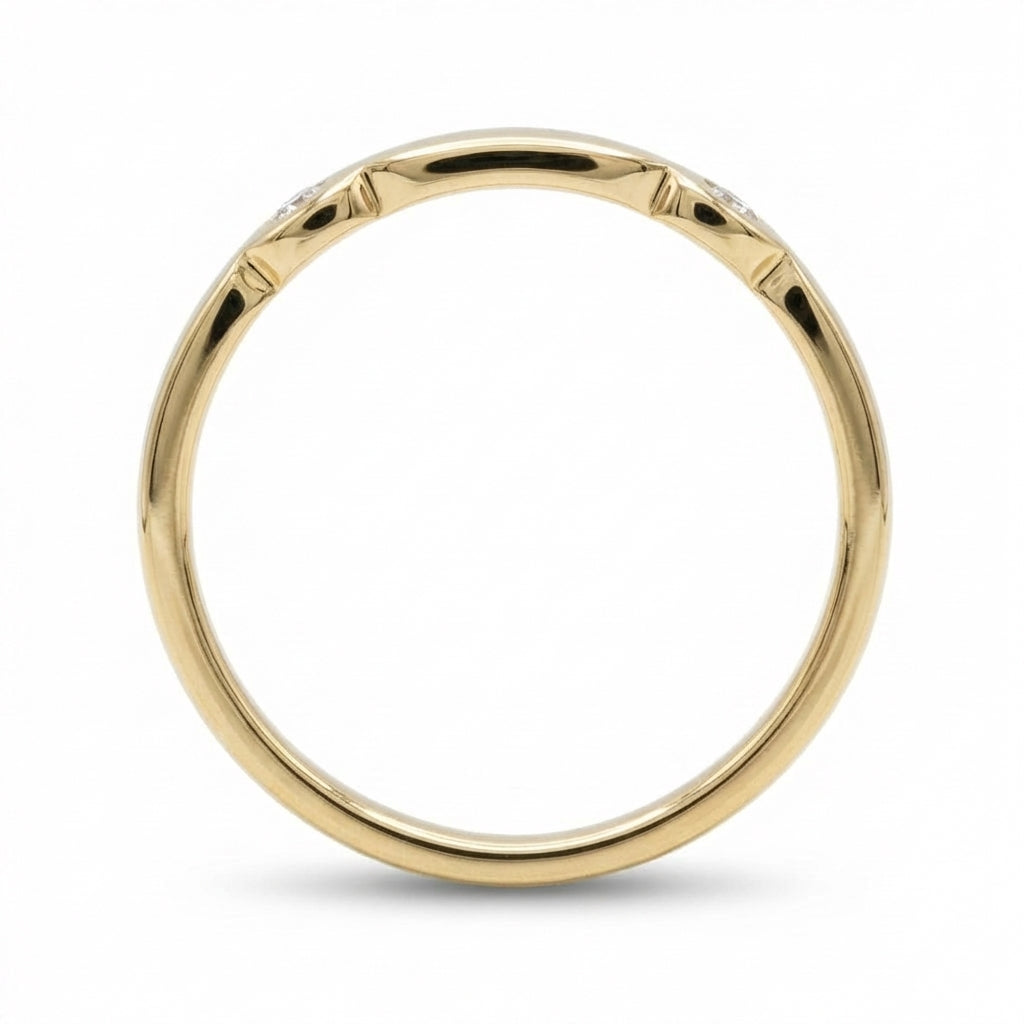 Inel Bandă mată, segmente cu Zirconiu Cubic Oțel Inoxidabil Placat Aur 18K PVD - Hipoalergenic - IND1390