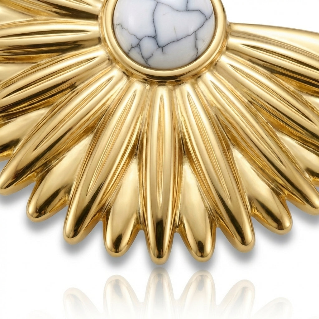 Inel Petale aurii piatră centrală Howlite Albă Inox Bicolor Placat Aur 18K PVD - Hipoalergenic - IND1606