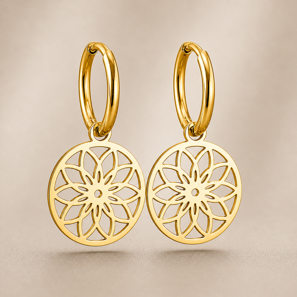 Cercei Floare Stilizată Oțel Inoxidabil 1.5 cm Placat Aur 18K PVD - Hipoalergenici - CM1500