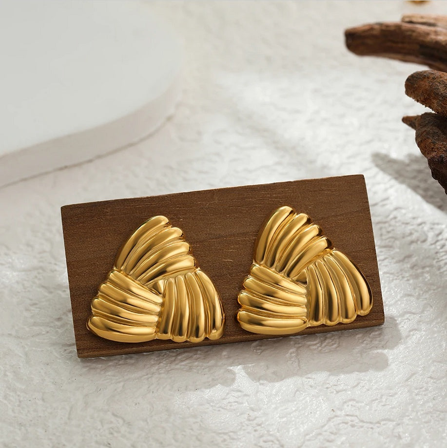 Cercei Triunghi striat din Oțel Inoxidabil - Hipoalergenici - CM1726