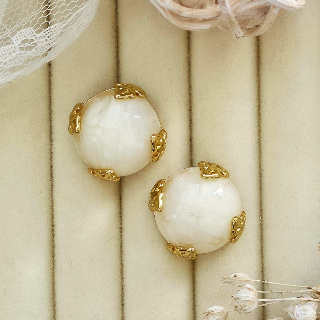 Cercei Sferă decorată din Oțel Inoxidabil - Hipoalergenici