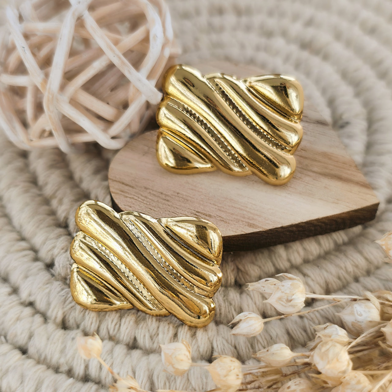 Cercei Ondulat striat din Oțel Inoxidabil - Hipoalergenici - CM1861