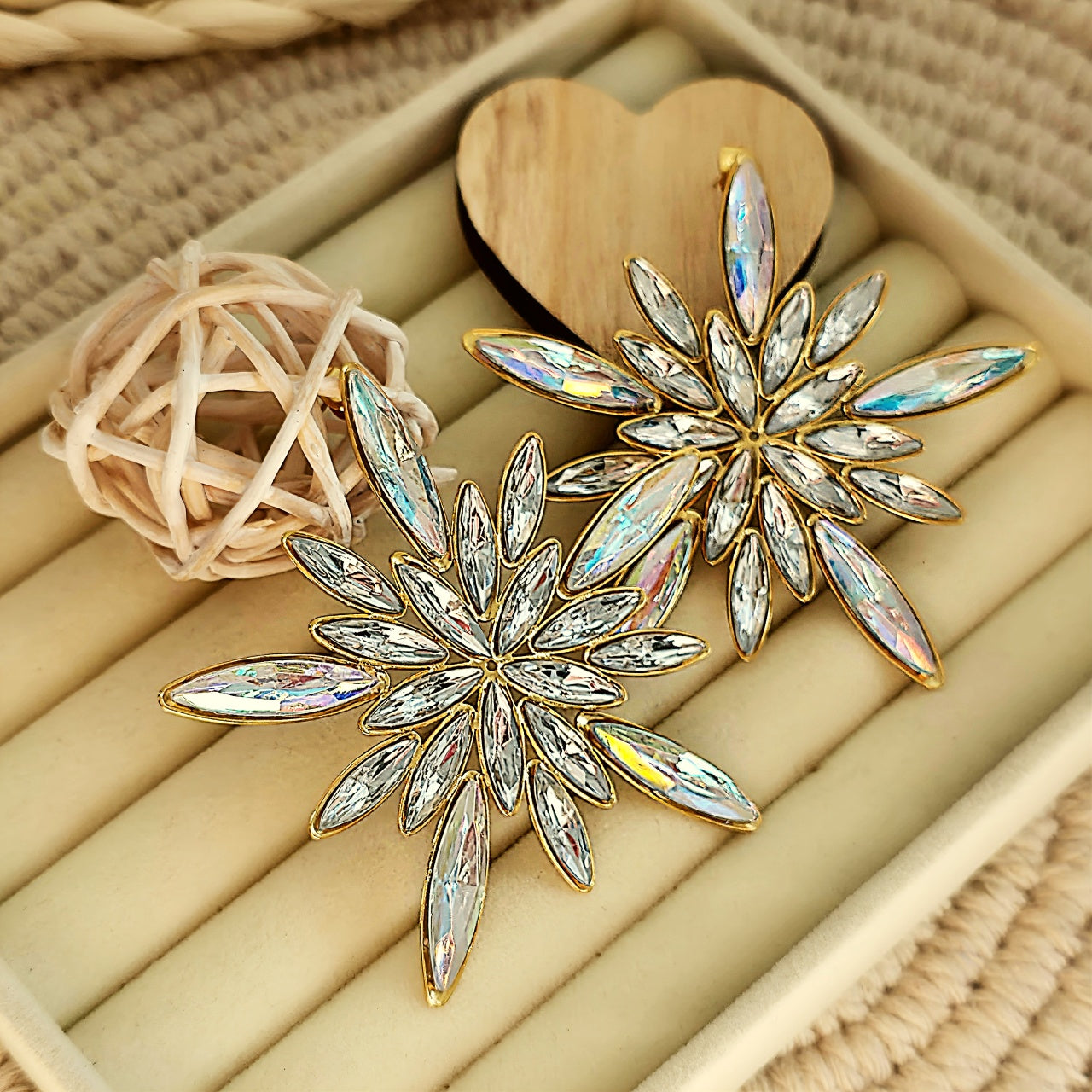 Cercei Steluță, Floare din Oțel Inoxidabil - Hipoalergenici