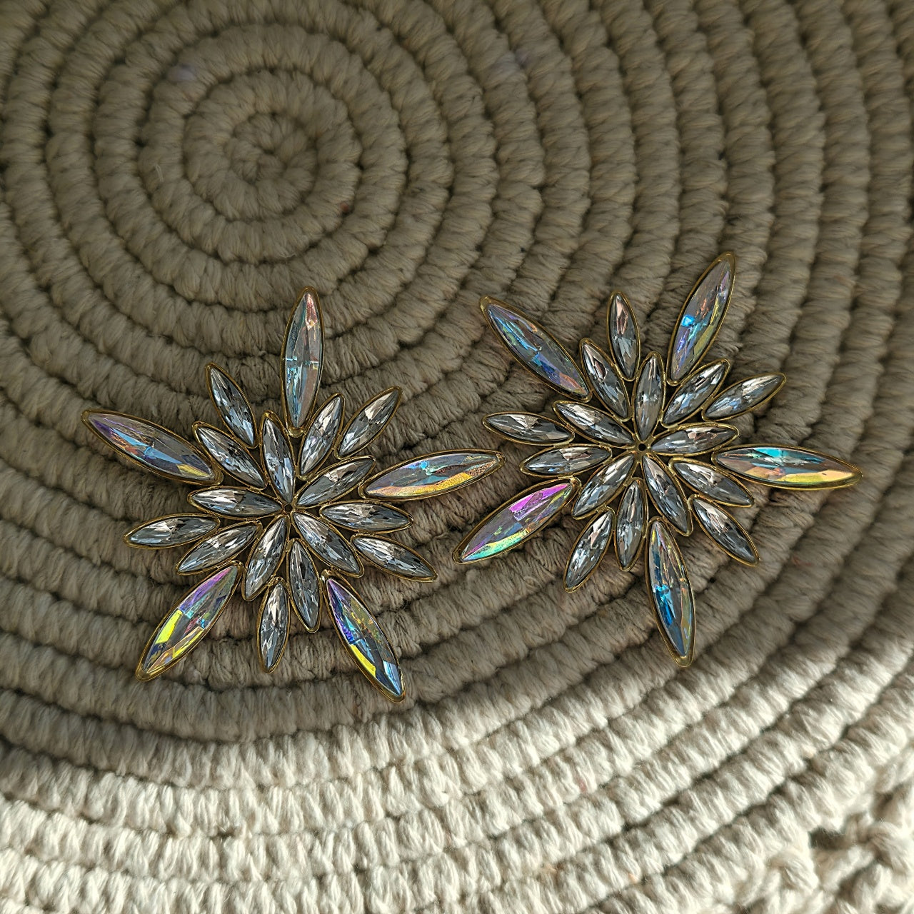 Cercei Steluță, Floare din Oțel Inoxidabil - Hipoalergenici