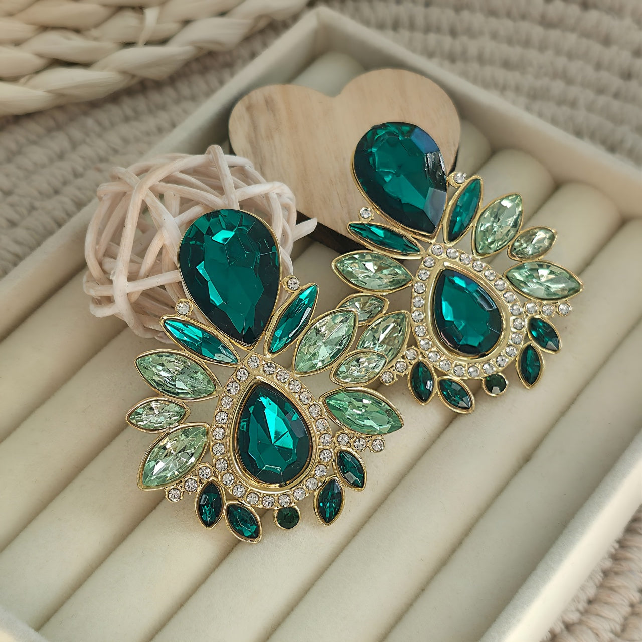 Cercei Motiv floral ornamentat din Oțel Inoxidabil - Hipoalergenici