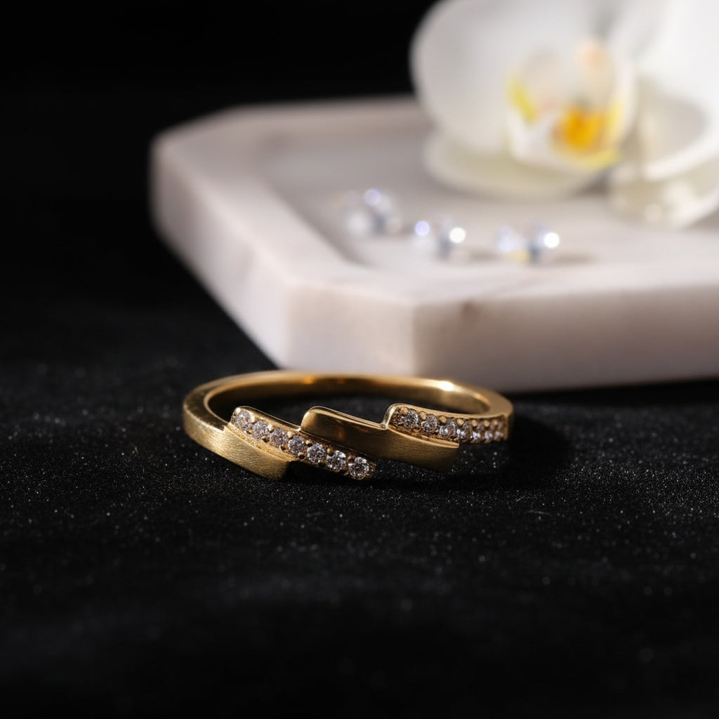 Inel Linii curbe, zirconiu Oțel Inoxidabil Auriu - Hipoalergenic