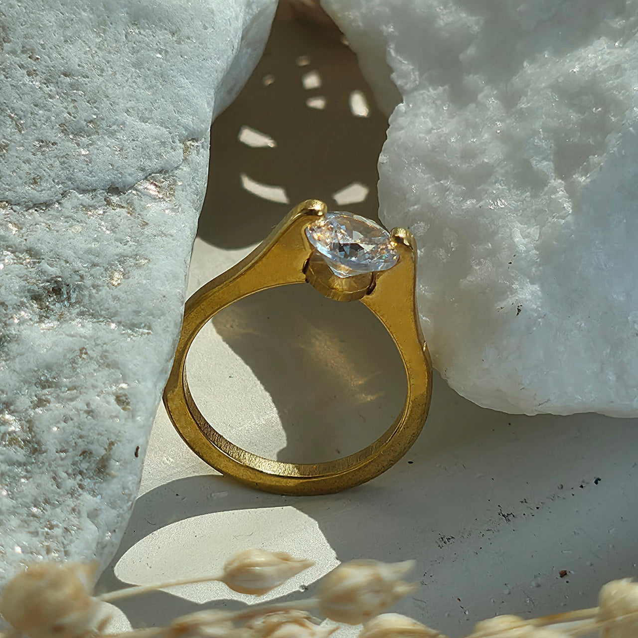 Inel Modern, simplu, elegant Oțel Inoxidabil Auriu - Hipoalergenic