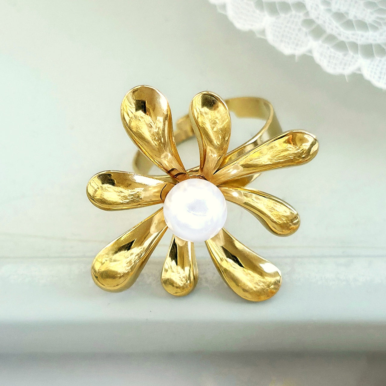 Inel Floare perlă centrală Oțel Inoxidabil Auriu - Hipoalergenic
