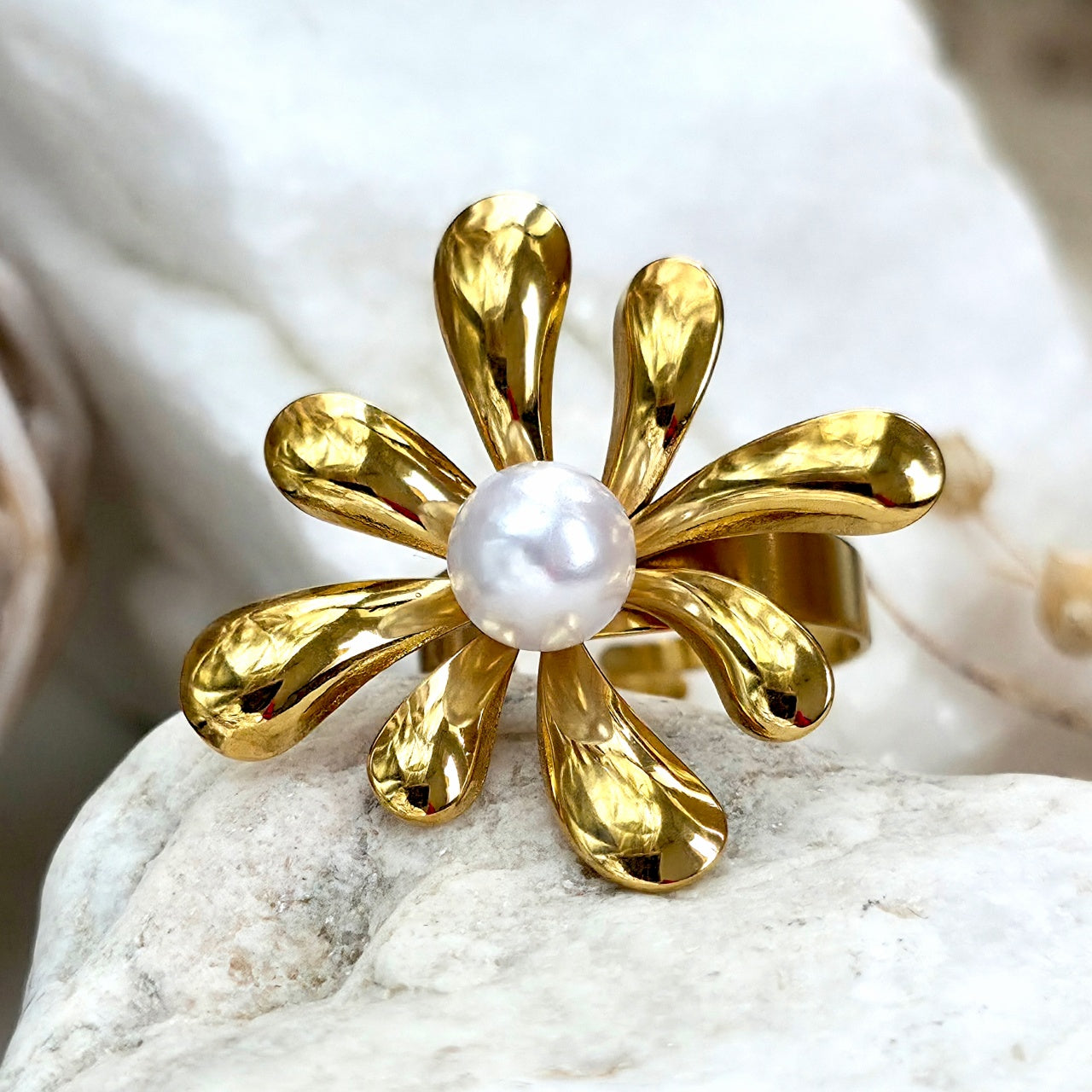 Inel Floare perlă centrală Oțel Inoxidabil Auriu - Hipoalergenic