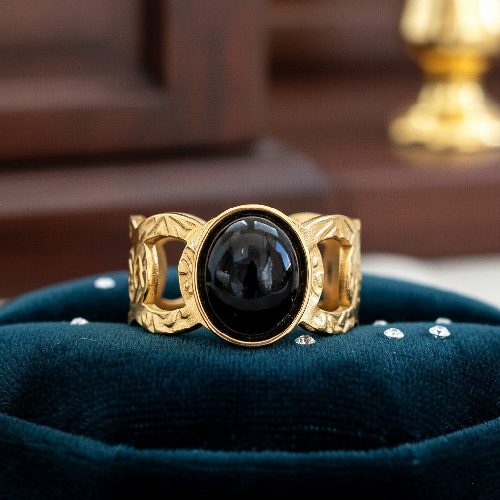 Inel Onyx cabochon, bandă lată Oțel Inoxidabil Auriu - Hipoalergenic