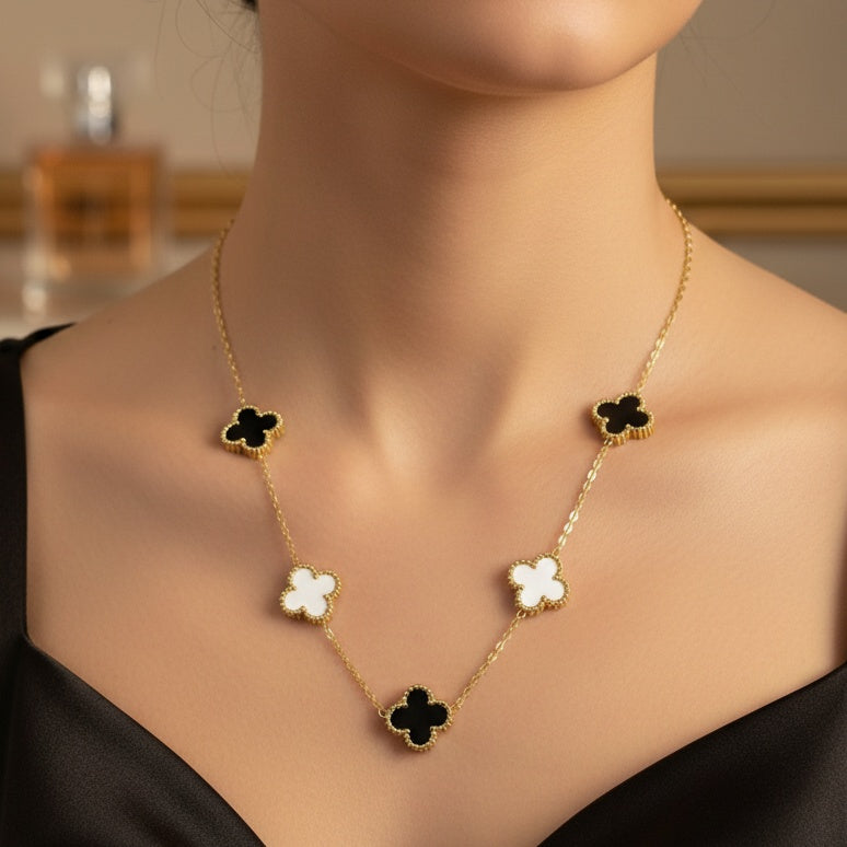 Lănțișor Inox Alhambra Auriu cu Sidef Alb și Onix Negru - Elegant - Hipoalergenic