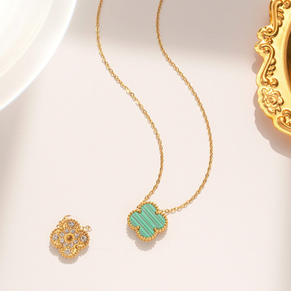 Lănțișor Inox Auriu cu Pandantiv Reversibil Trifoi Malachit și Pavé - Elegant - Hipoalergenic