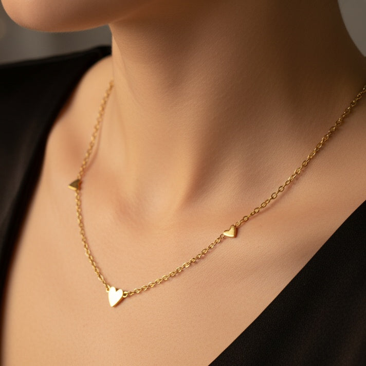 Lănțișor Inox Auriu Station cu 3 Inimioare - Minimalist - Hipoalergenic