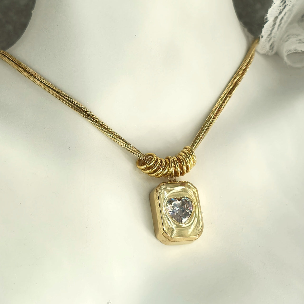 Lănțișor Inox Snake Chain Auriu Dublu cu Pandantiv Dreptunghiular Hammered - Statement - Hipoalergenic