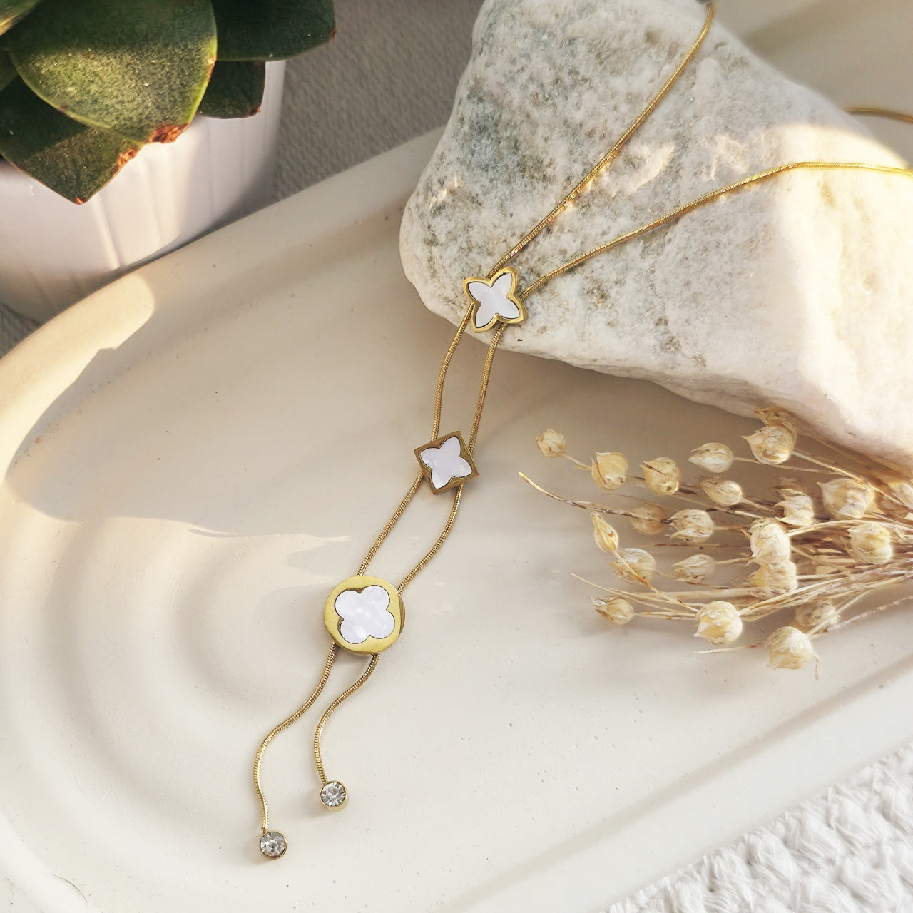 Lănțișor Inox Snake Auriu cu Motive Florale Sidef Lariat - Statement - Hipoalergenic