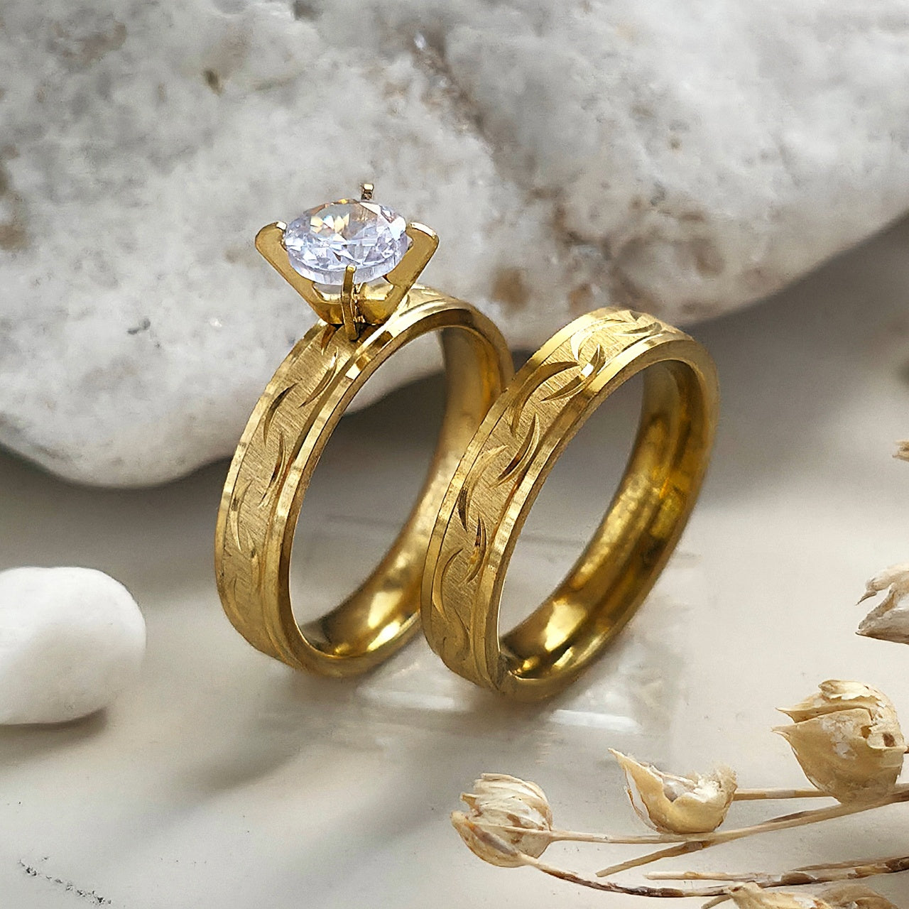 Inel Aur, model reliefat, diamant Oțel Inoxidabil Auriu - Hipoalergenic