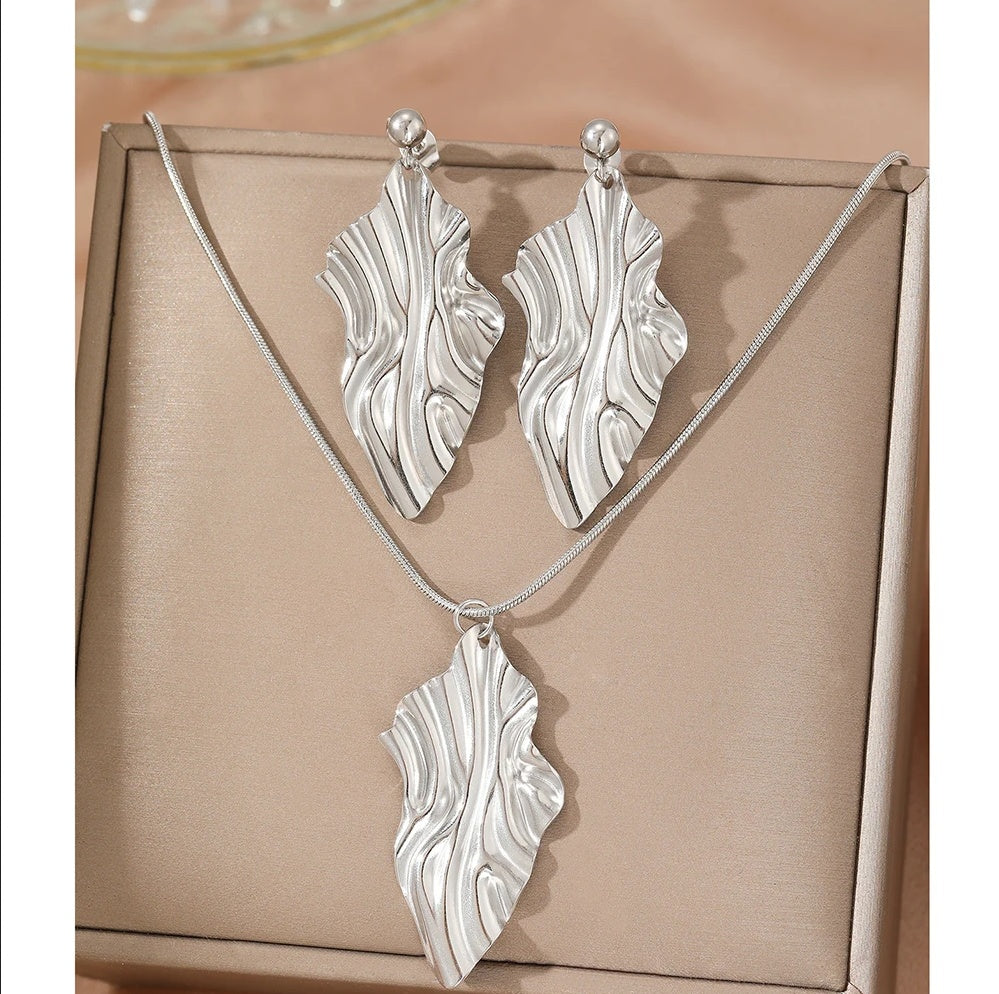 Set Frunză Stilizată Oțel Inoxidabil 4.5 cm - - Hipoalergenic