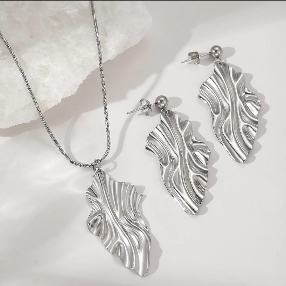 Set Frunză Stilizată Oțel Inoxidabil 4.5 cm - - Hipoalergenic