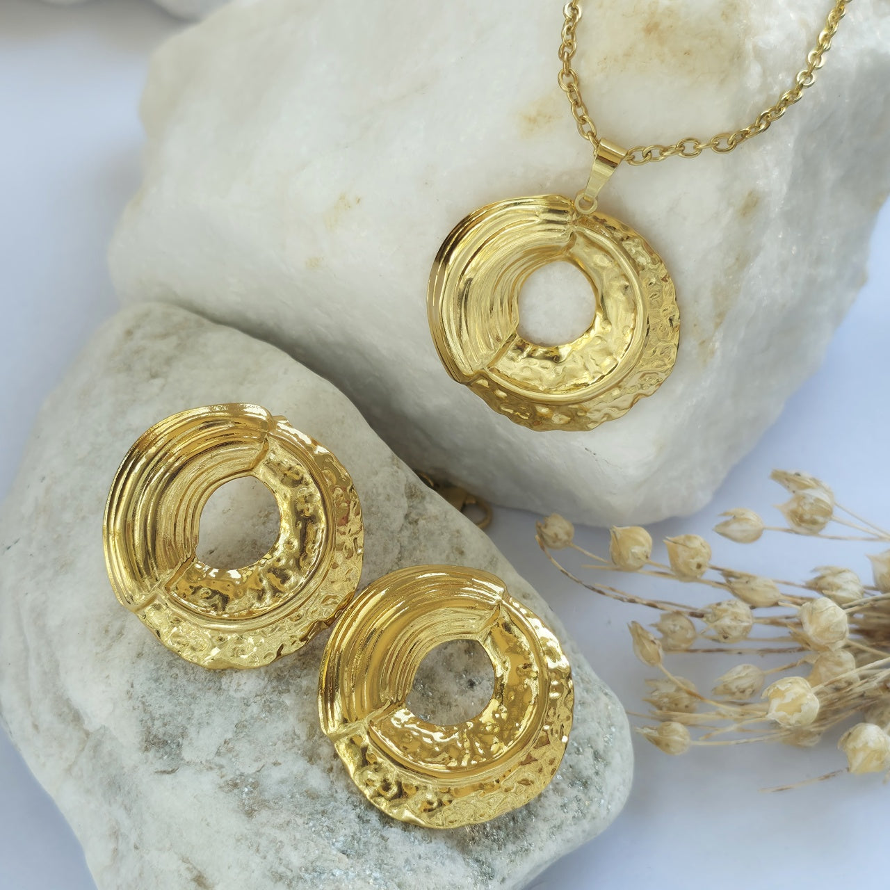 Set Lănțișor și Cercei Inox Auriu Disc Texturat cu Decupaj - Statement - Hipoalergenic