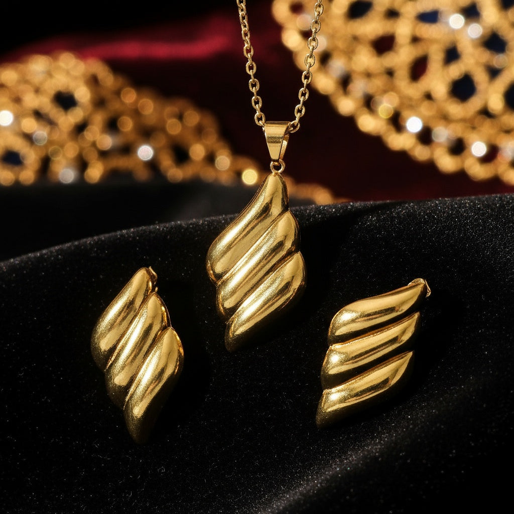 Set Lănțișor și Cercei Inox Auriu Frunză Torsionată - Elegant - Hipoalergenic