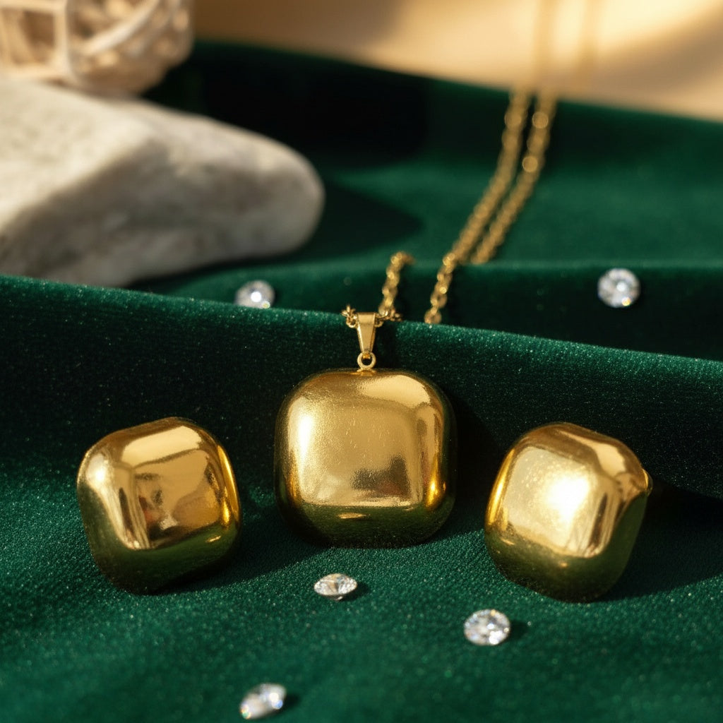 Set Lănțișor și Cercei Inox Auriu Pătrat Cushion Lucios - Minimalist - Hipoalergenic