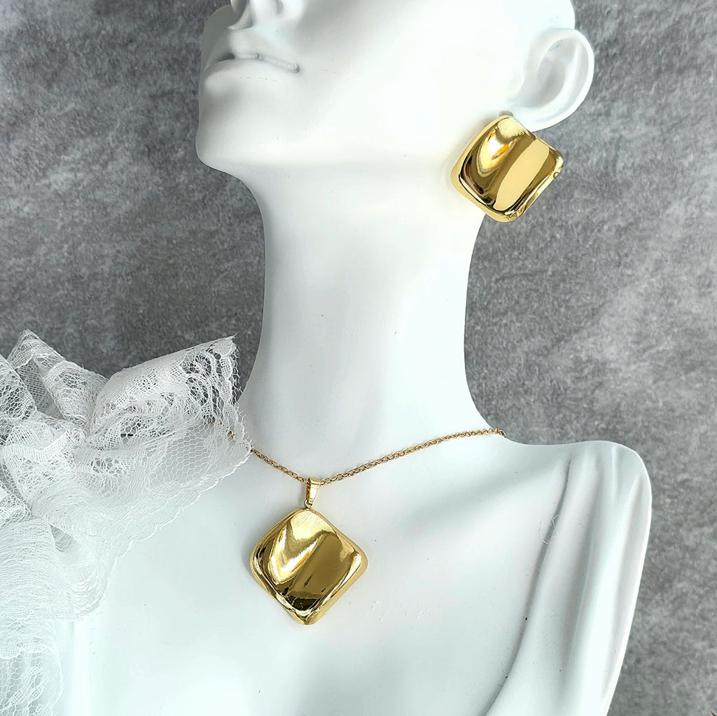 Set Lănțișor și Cercei Inox Auriu Romb Cushion Lucios - Minimalist - Hipoalergenic