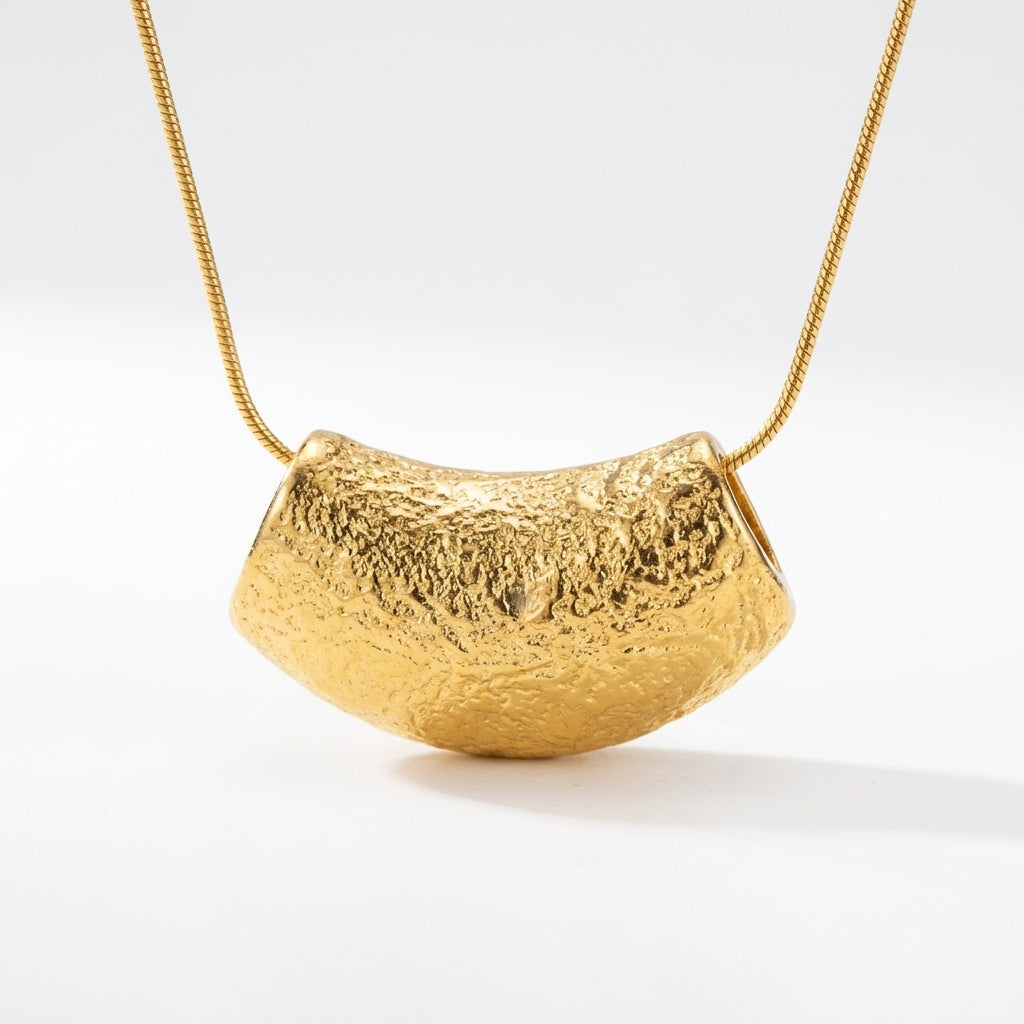 Lănțișor Inox Snake Auriu cu Pandantiv Semilună - Statement - Hipoalergenic