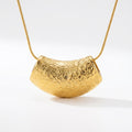 Lănțișor Inox Snake Auriu cu Pandantiv Semilună - Statement - Hipoalergenic